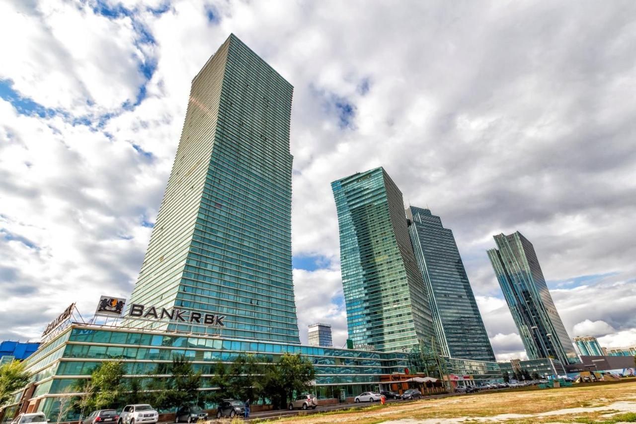 Северное Сияние 35 Этаж Astana Eksteriør bilde
