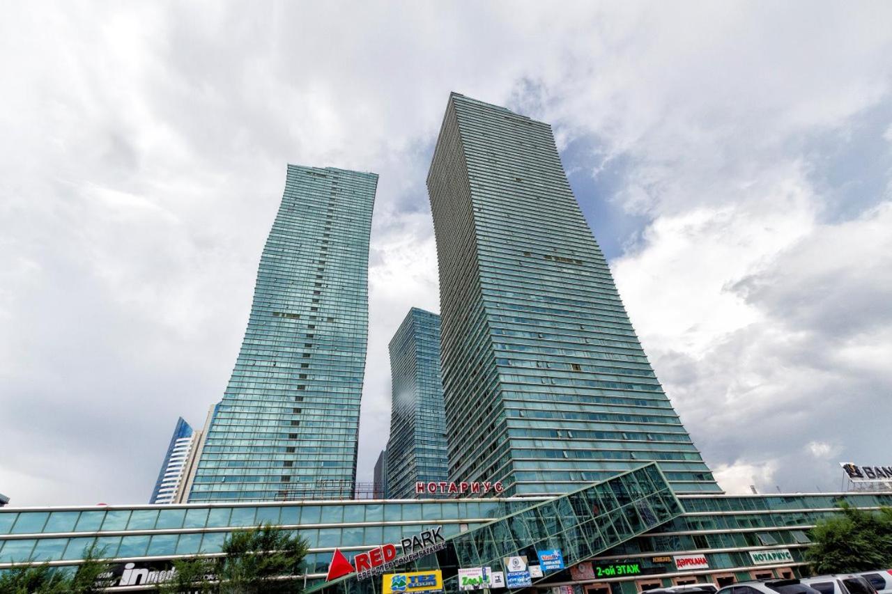 Северное Сияние 35 Этаж Astana Eksteriør bilde