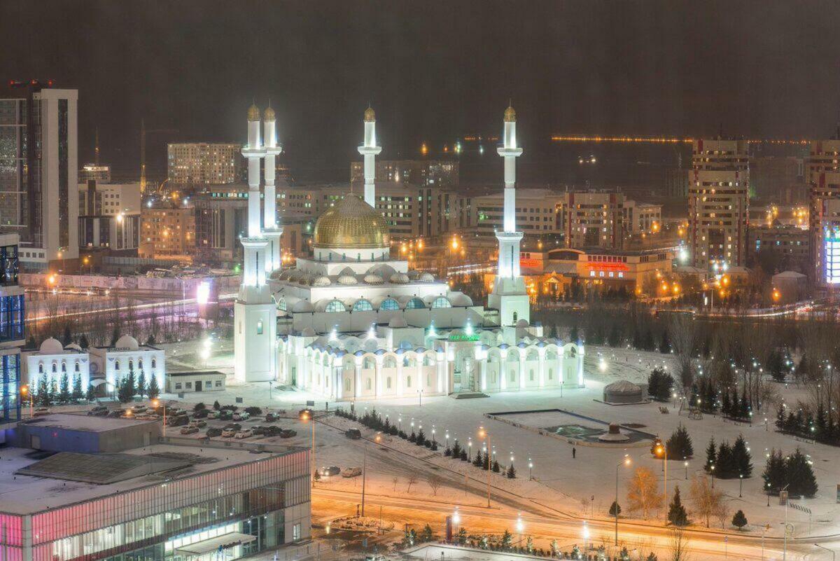Северное Сияние 35 Этаж Astana Eksteriør bilde
